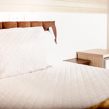 Hotel Grezelle Santa Bárbara Kültér fotó